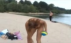 Nudez na praia com meninas russas gostosas