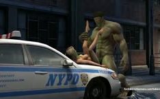 Hulk quebra e fode uma vagina apertada em cima do carro
