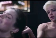 Vídeo de sexo das atrizes Camila Queiroz e Agatha Moreira